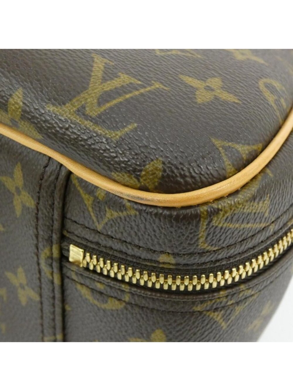 Louis Vuitton Monogram Excursion Bag - Picture 3 of 9